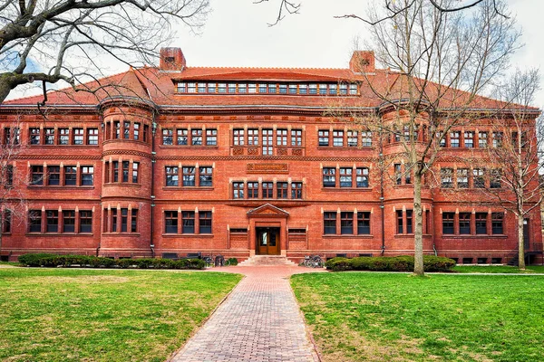 Sever Hall en Harvard Yard MA América — Foto de Stock