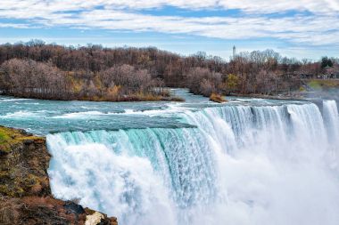 Amerikan erken ilkbaharda Niagara Falls
