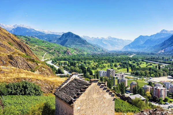 Sion paisagem urbana no vale do Ródano Bernese Alpes capital Valais Swiss — Fotografia de Stock