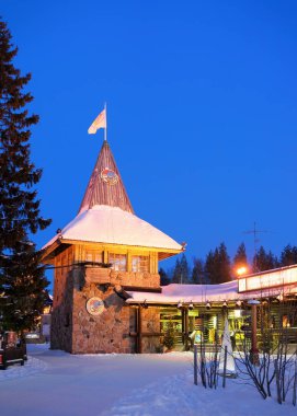 Noel Baba ana postane Lapland İskandinavya geceleri