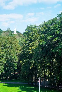 Vilnius Baltık tepede üç haçlar anıt