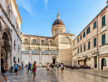 Dubrovnik katedral eski City Dubrovnik insanların kalabalıklar