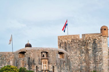 Yığın giriş kapısı Dubrovnik'in içine