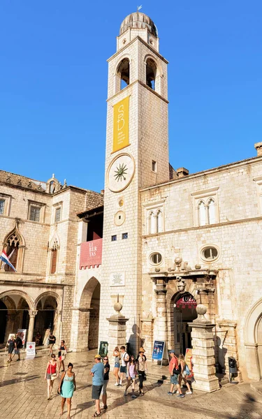 Stradun eski şehir Dubrovnik turist dolu