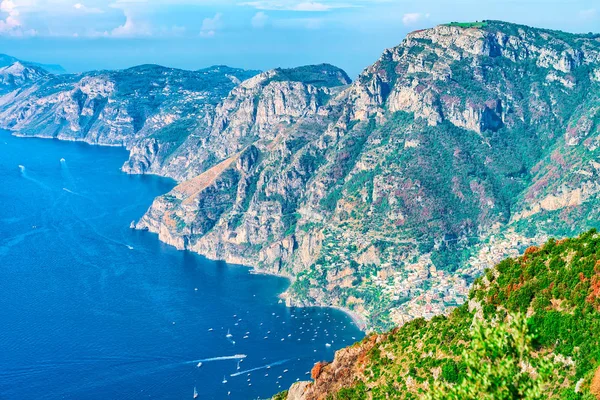 Costa di Positano nel Mar Tirreno — Foto Stock