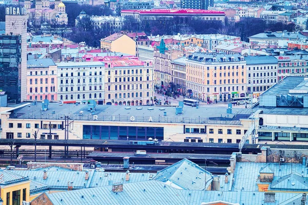 Cityscape van de stad Riga met treinstation Letland — Stockfoto