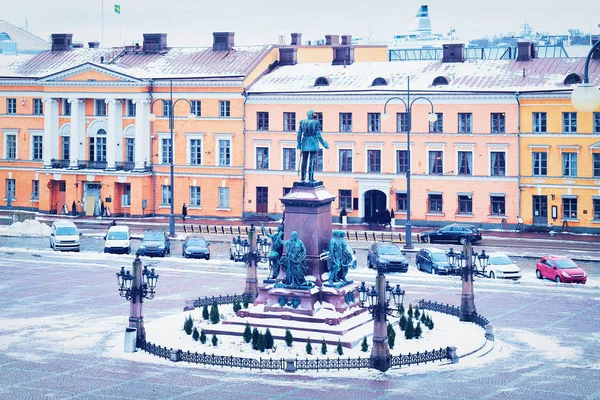 Estátua de Alexandre na Universidade de Helsinque na Praça do Senado — Fotografia de Stock