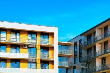 Bizimhava yatak odası banliyösünde, iki daire konut arasında