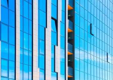 Cam pencere olarak modern mimarinin ayrıntıları