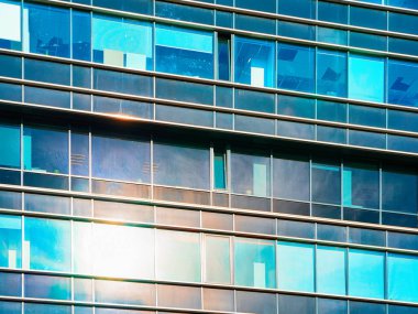 Cam windows modern ofis gökdelen iş bölgesinde Bina