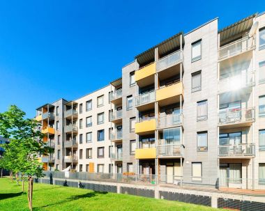 Yeni daire açık hava tesisleri ile bina konut