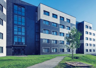 Modern konut bina çocuk oyun alanı