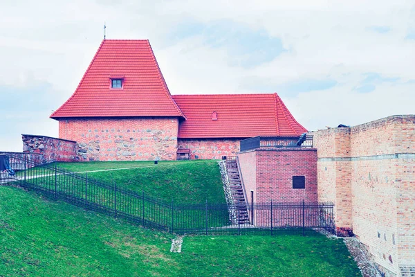 Torre de bastião de artilharia no centro da cidade velha em Vilnius — Fotografia de Stock