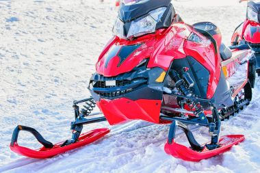 Karda donmuş gölde kış Rovaniemi mobil