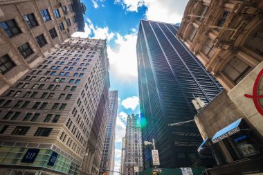 Bottomup görünümü gökdelenler Manhattan NYC