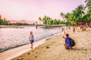 Siloso Beach Sentosa Adası Singapur çekim Çift