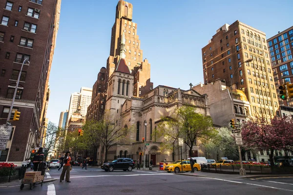 Vista sulla Chiesa del Nostro Salvatore a Manhattan NYC — Foto Stock