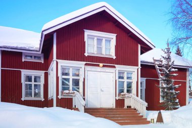 Kış Rovaniemi merdivenlerde ile rahat yazlık