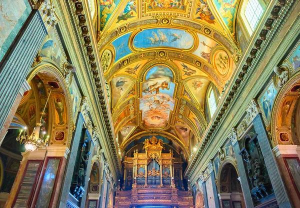Interior del Santuario de la Virgen del Rosario en Pompeya —  Fotos de Stock