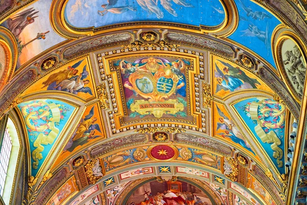 Interior del Santuario de la Virgen del Rosario de Pompeya —  Fotos de Stock