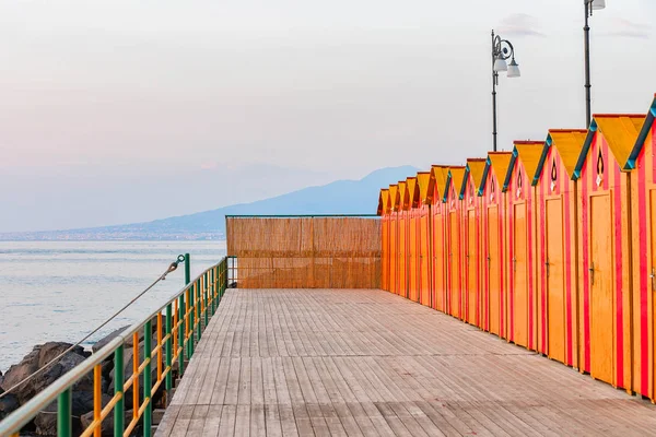 Mengganti kamar di pantai di Sorrento — Stok Foto