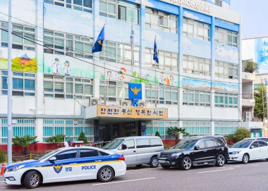 Busan'da bina polis Hizmetleri Bölümü
