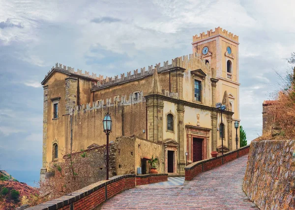 Igreja de San Michele em Savoca aldeia siciliana — Fotografia de Stock