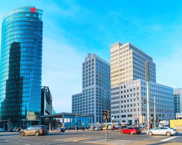 Şehir Berlin Potsdamer Platz'ta gökdelenler — Stok fotoğraf