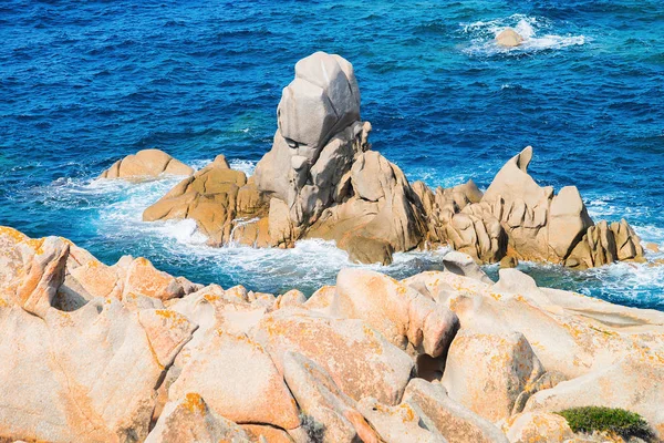 Rocas en Capo Testa en el mar Mediterráneo Santa Teresa Gallura —  Fotos de Stock
