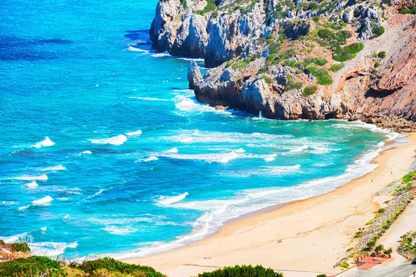 Cala Domestica playa en Buggerru resort en Mar Mediterráneo Cerdeña —  Fotos de Stock