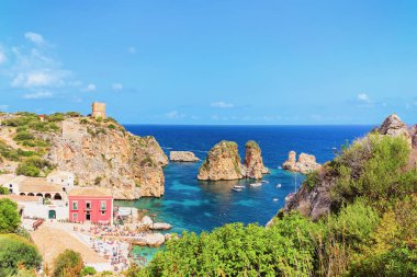 Tonnara ve yığınlar Scopello Castellammare del Golfo Sicilya