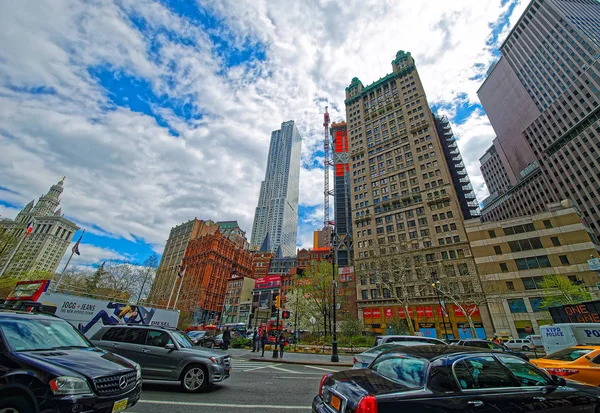 센터 거리와 맨해튼 시 건물 미국에서도 — 스톡 사진