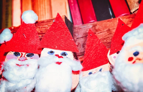 Дед Мороз игрушки Санта-Клауса в Рованиеми — стоковое фото
