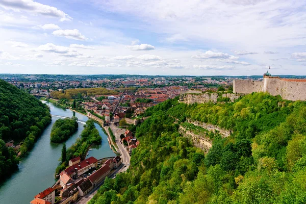 Cytadela Besancon i rzeka Doubs z Bourgogne — Zdjęcie stockowe