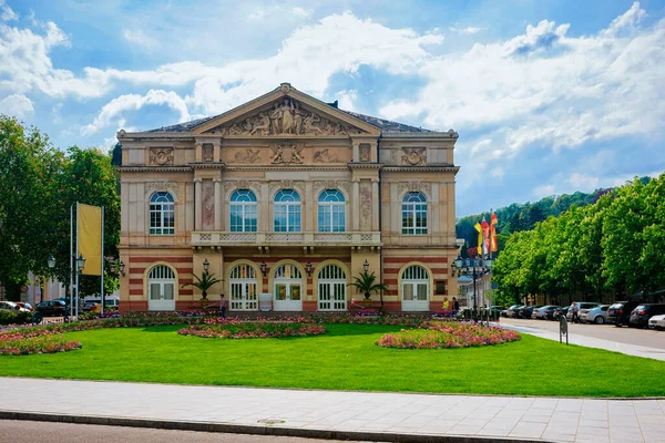 Divadlo na Goetheplatz na náměstí v Badenu Baden — Stock fotografie