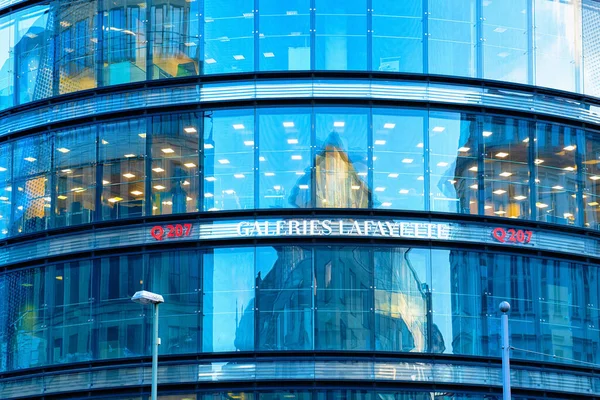 Galeries Lafayette sign on Glass Business building architecture — Stock Photo, Image