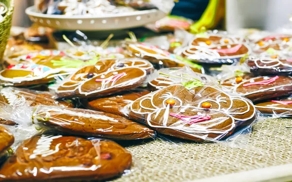 Pepparkakor på julmarknaden i Vilnius — Stockfoto