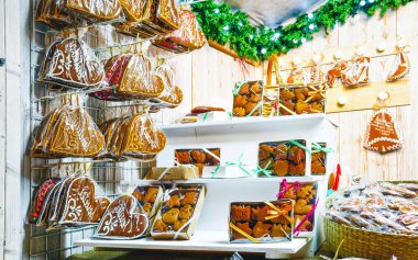 Vilnius 'taki Noel pazarında zencefilli kurabiye.