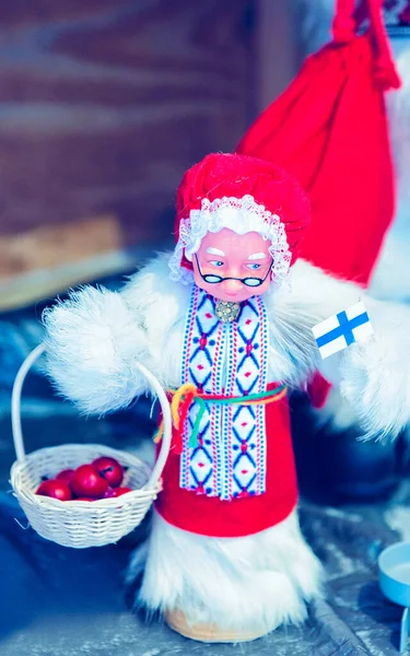 Marknadsstånd med Jultomtens fru vinter Rovaniemi ny — Stockfoto
