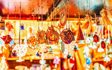 Riga 'da yeni seramik hediyelik eşya pazarı