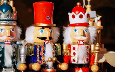 Alexanderplatz Kış Almanya 'sında Noel Pazarı' nda fındıkkıranlar