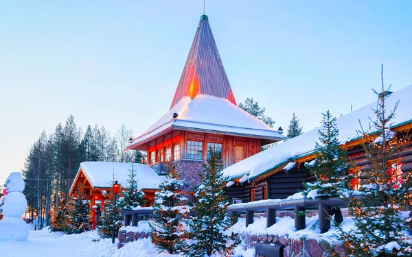 Santa Office and Christmas tree in Santa Village Rovaniemi new — стокове фото