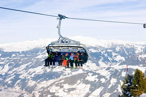 奥地利蒂罗尔Penken滑雪胜地的座椅电梯 — 图库照片