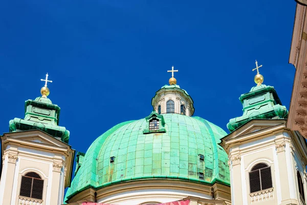 Kostel sv. Petra na ulici Graben ve Vídni v Rakousku — Stock fotografie