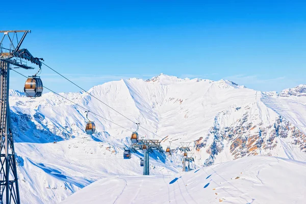 Kolejki linowe Hintertux Lodowiec ośrodek narciarski Austrii — Zdjęcie stockowe