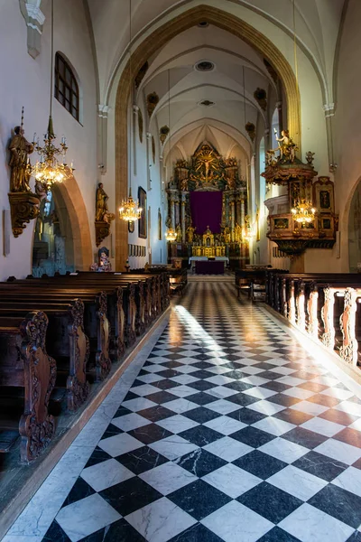 Interieur Sint-Jakobus Katholieke Kerk in de stad Leibnitz Oostenrijk — Stockfoto