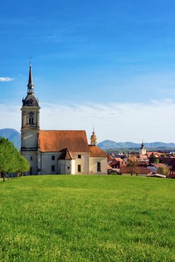 Saint Bartholomew Kilisesi ve Slovenya Bistrica Slovenya manzarası