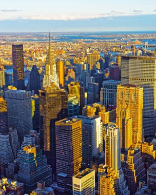 Şehir merkezindeki Empire State Binası 'nın hava görüntüsü.