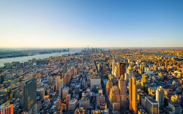 Вид с воздуха на Skyline в центре Манхэттена — стоковое фото