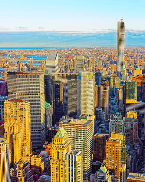 Вид с воздуха на небоскребы в центре Манхэттена — стоковое фото